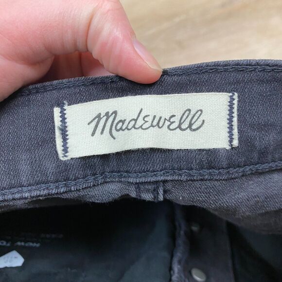 Madewell Cali Demi-Boot Jeans Size 28T Color Black Bellspring Wash - Picture 9 of 11
